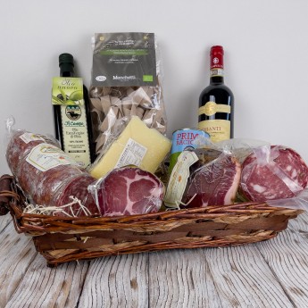 Gift Hamper consisting of a selection of 9 products for a total of about 7 kg. We will pack the basket and ship it wherever you want, there is also the possibility of adding a personalized card with a message.
For more information or product changes contact us in chat.