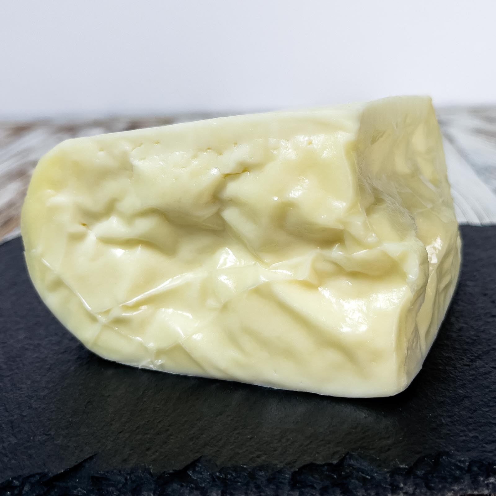 “Giovane” Slightly Aged Pecorino is a soft and easily spreadable cheese made in Italy with high quality ingredients, using only Italian sheep's milk. Its intense and delicate taste at the same time makes it very versatile in the kitchen, but it can also be eaten raw.