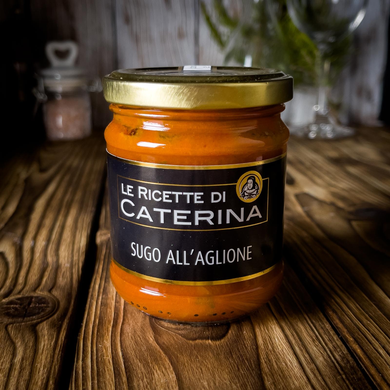 „Aglione” (Tomate Und Toskanischer Knoblauch) Nudelsauce.